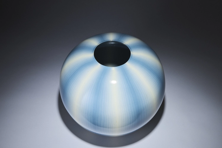 Neriage Jar with Stripe Pattern