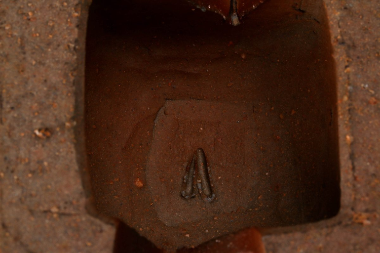 Peg-shaped Bizen Vase 