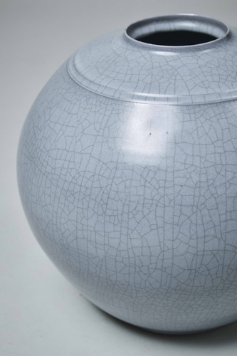 Lavender-glazed Vase 