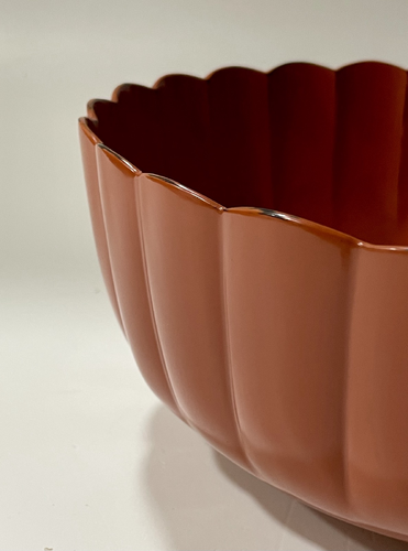 Red Lacquer Chrysanthemum Bowl (Kikubachi) 