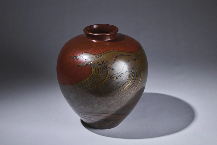 Kanshitsu lacquer vase