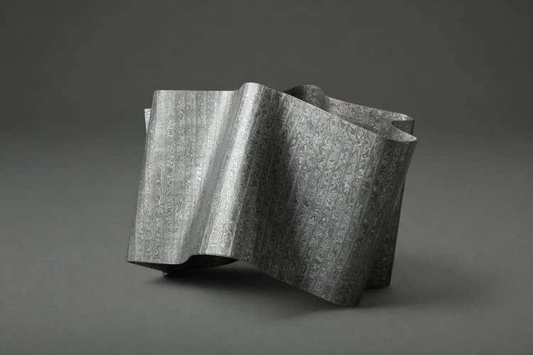 Damast Sculpture 