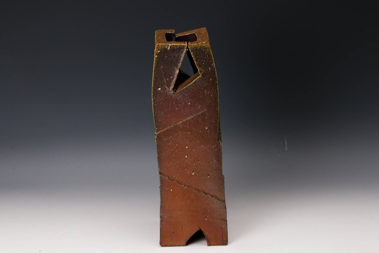 Peg-shaped Bizen Vase 