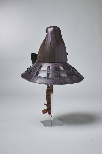 Wave Form Kawari Kabuto with Mitsuuroko Crest