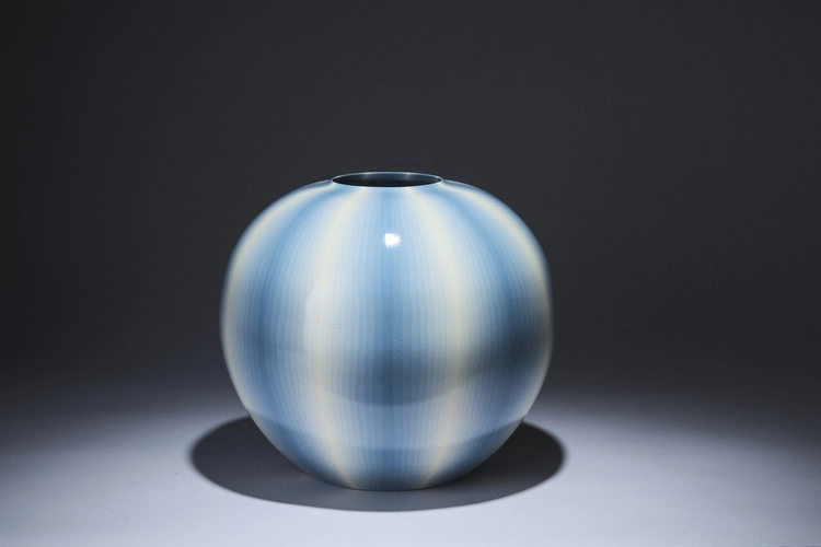 Neriage Jar with Stripe Pattern