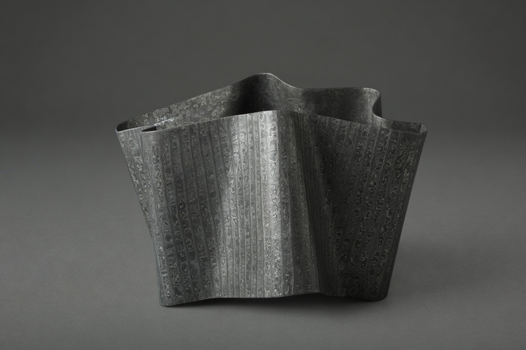 Damast Sculpture 