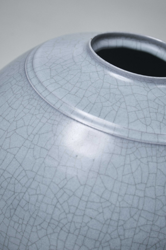 Lavender-glazed Vase 