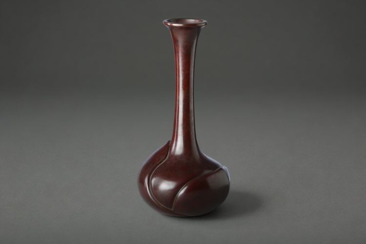 Large bronze vase 'Hope'