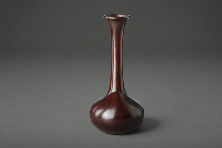 Large bronze vase 'Hope'