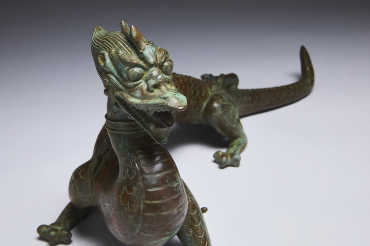 Okimono of a dragon by LNT Katori Masihiko (1899–1988)