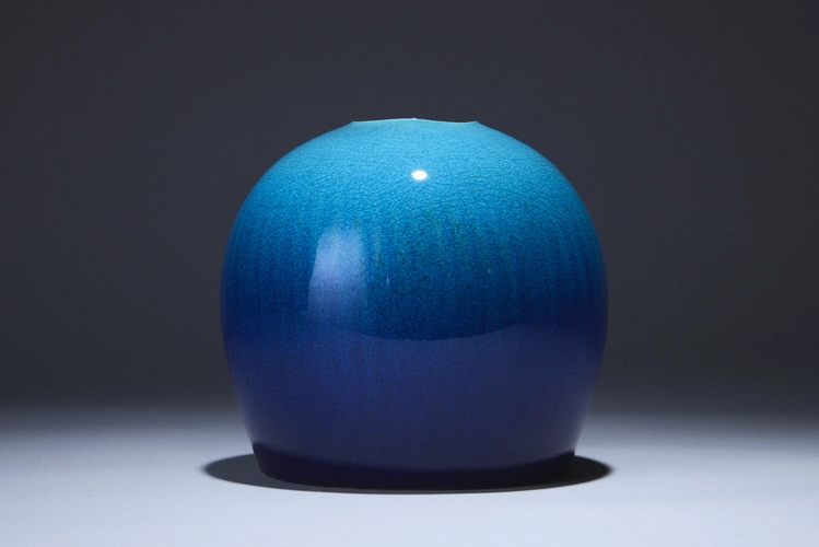 Small blue Vase 