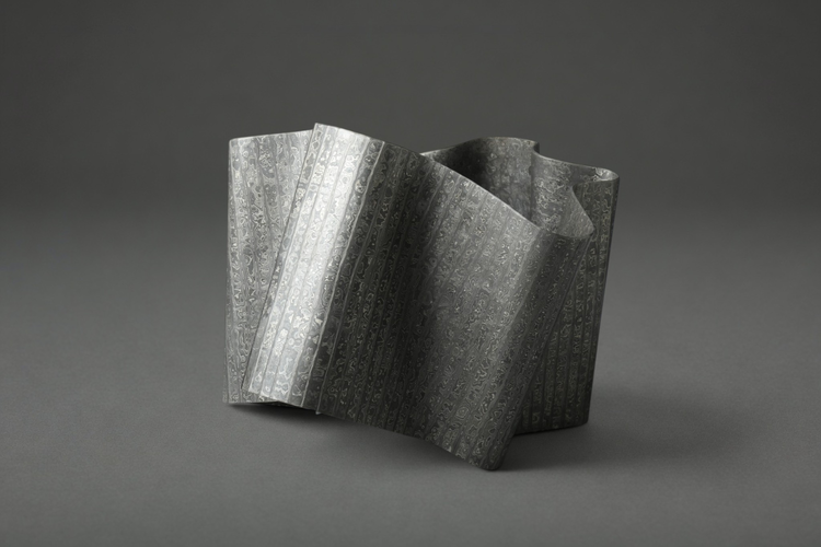 Damast Sculpture 