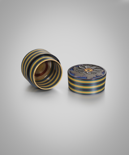 Tsuishitsu Chaire with Fukujuso Design 