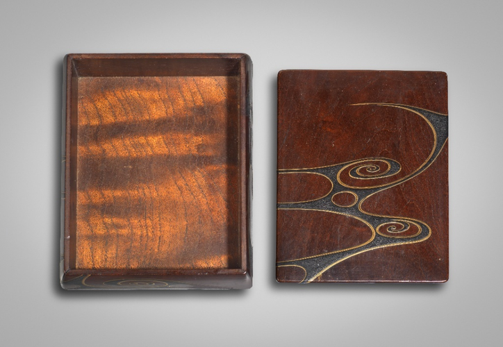 Cigarette Box with Waves in the Rinpa Style