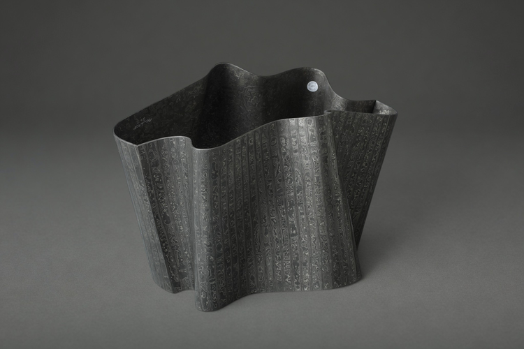Damast Sculpture 