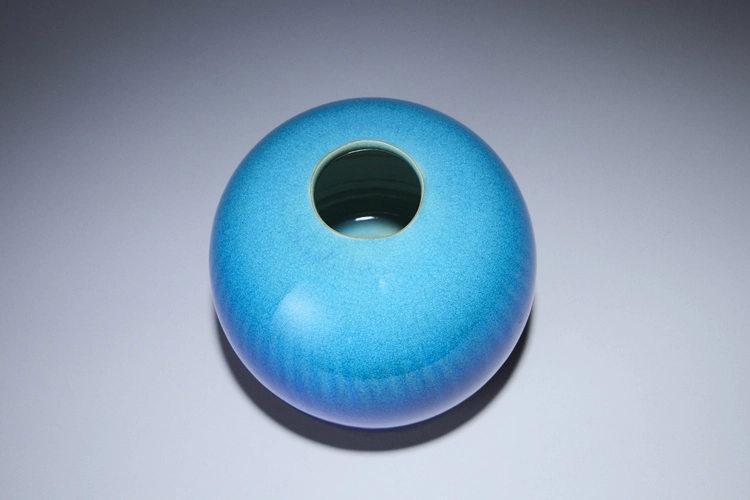 Small blue Vase 